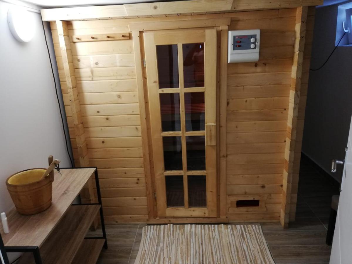Vila S Bazenom Deluxe - Gti Загреб Екстериор снимка